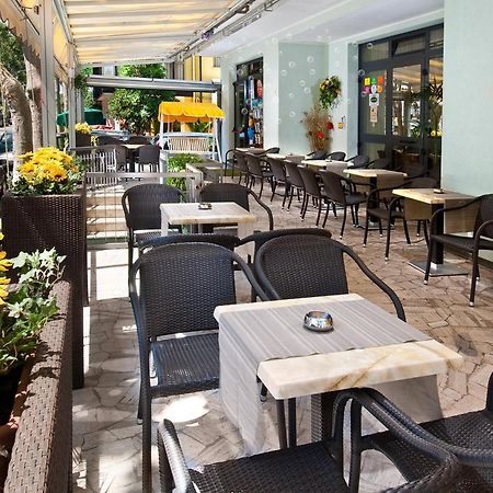 Hotel Grappoli Rimini Kültér fotó