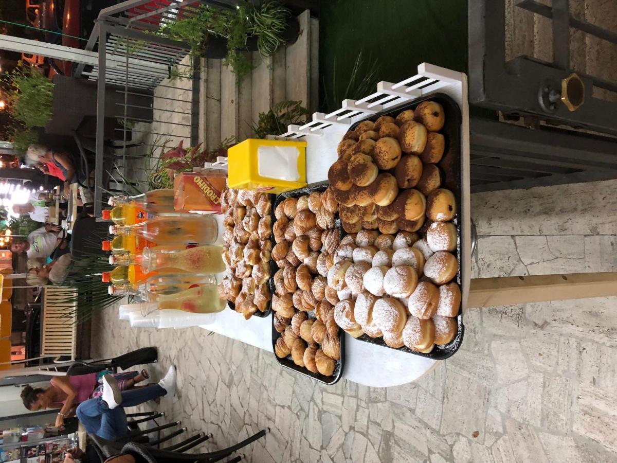 Hotel Grappoli Rimini Kültér fotó
